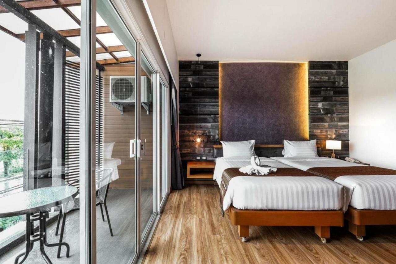 Hotel The Glory Gold Khao Lak Esterno foto