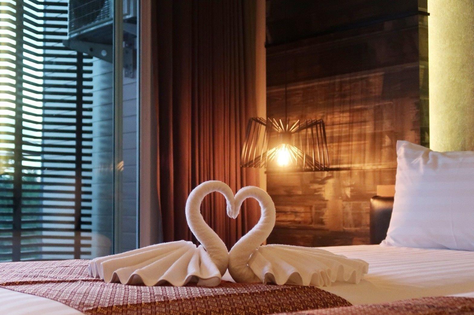 Hotel The Glory Gold Khao Lak Esterno foto