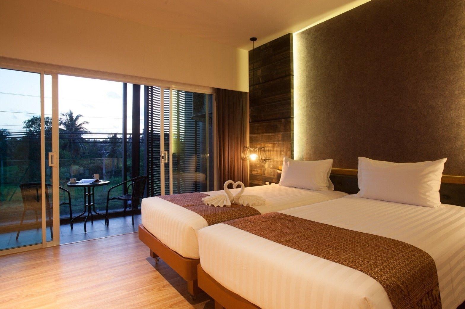 Hotel The Glory Gold Khao Lak Esterno foto