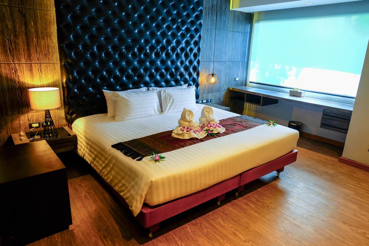 Hotel The Glory Gold Khao Lak Esterno foto